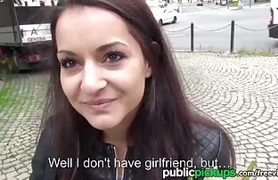 XXX ઘર ઘૂંસપેંઠ pussy માં પ્રથમ વ્યક્તિ