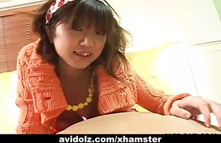 XXX બે યુવાન લેસ્બિયન્સ હોય fucked એક વ્યક્તિ