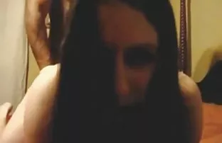 XXX હોટ આઉટડોર સેક્સ સાથે એક પાતળી સુંદરતા