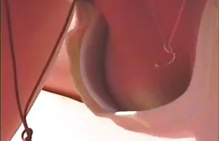 XXX પૂલ પર સોનેરી suck આપી હતી અને મારા પતિ