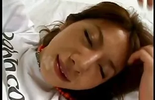 XXX મમ્મી મારે તને ચોદવિ છે fucked પતિ છોકરી ના મોઢા માં નાખી