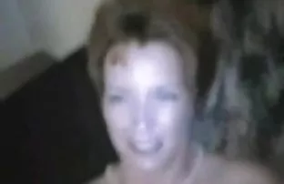XXX ગાય્ઝ fucked રશિયન કૂતરી બે ધુમ્રપાન બેરલ