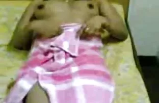 XXX લે કેમેરા પર આ ચિક Fucks તેના માણસ