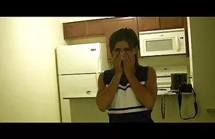 XXX તોફાની જૂની fucked જાતીય યુવાન સ્ત્રી ડેસ્કટોપ પર