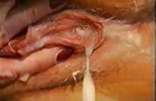 XXX Tore સાથે એક સુંદર છોકરી મોટી ડિંટ્ડી