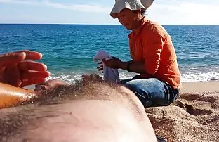 XXX દંપતી Masturbates અને Fucks પર કેમેરા